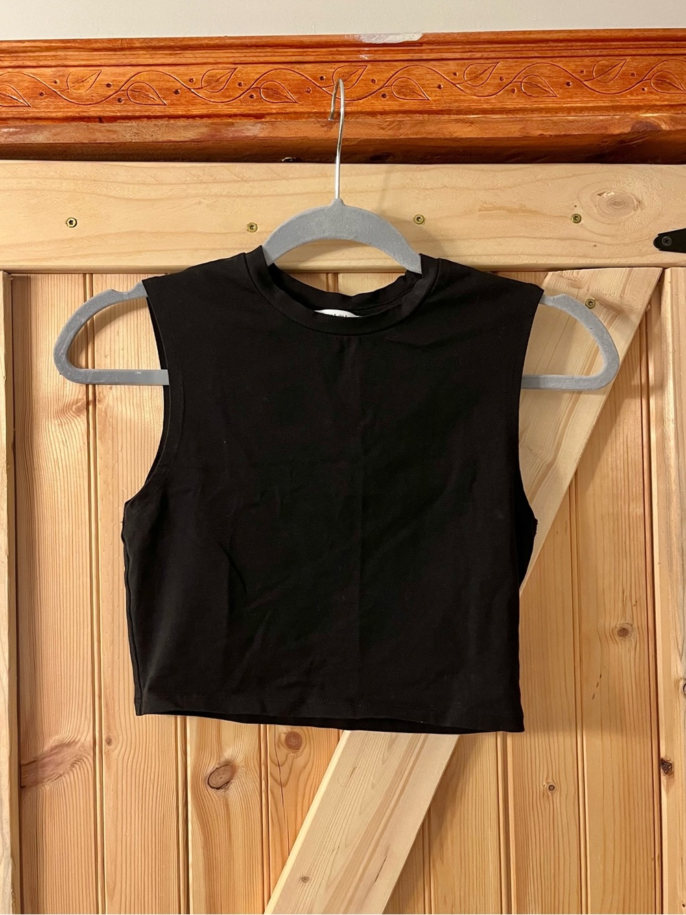 LIKE NEW✨ ZARA Sleeveless Black Crop Tank Top - Women's